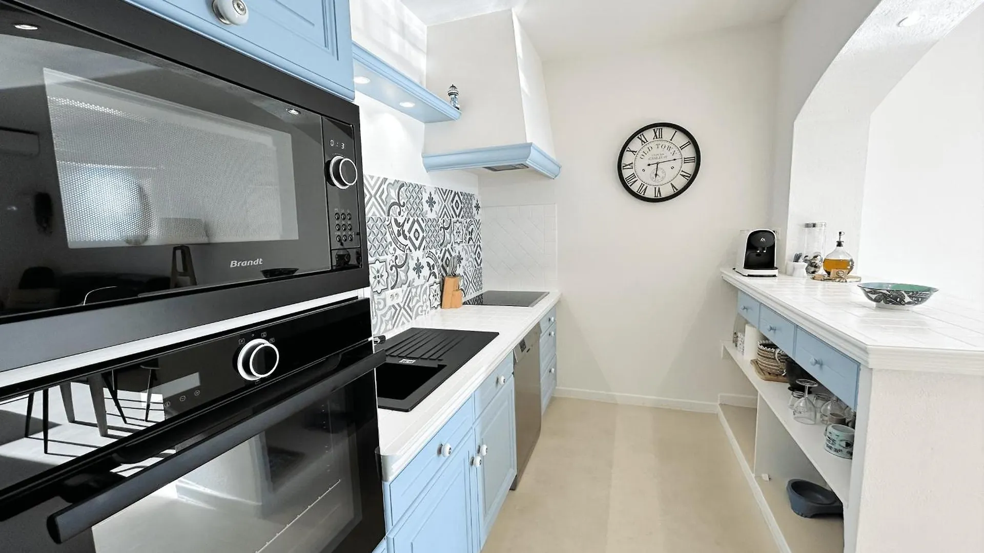 This Renovated And Air-Conditioned Apartment Grimaud France